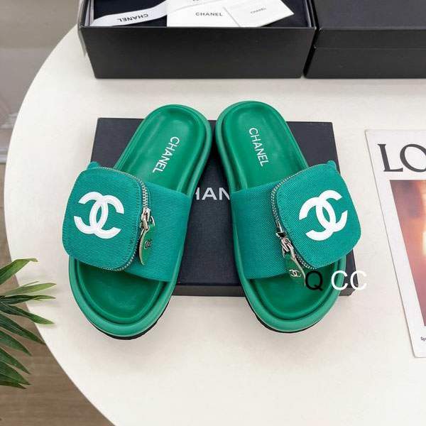 Picture of Chanel Slippers _SKUChanelsz35-440JX03443058